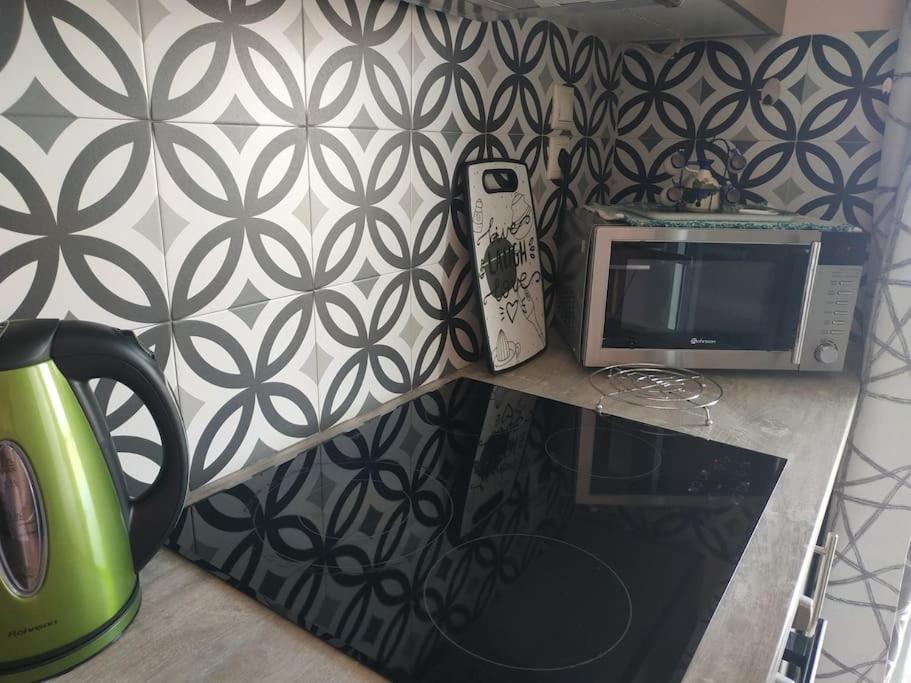 Athens View Apartment Near Metro Station Agia Marina Exterior foto